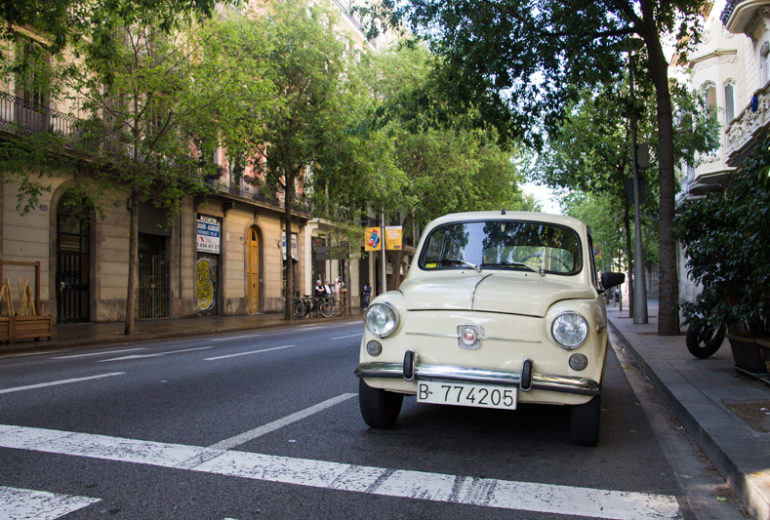 Βαρκελώνη: Το It Girl ταξιδεύει μαζί με τη Νίκη και τον Λαυρέντη!