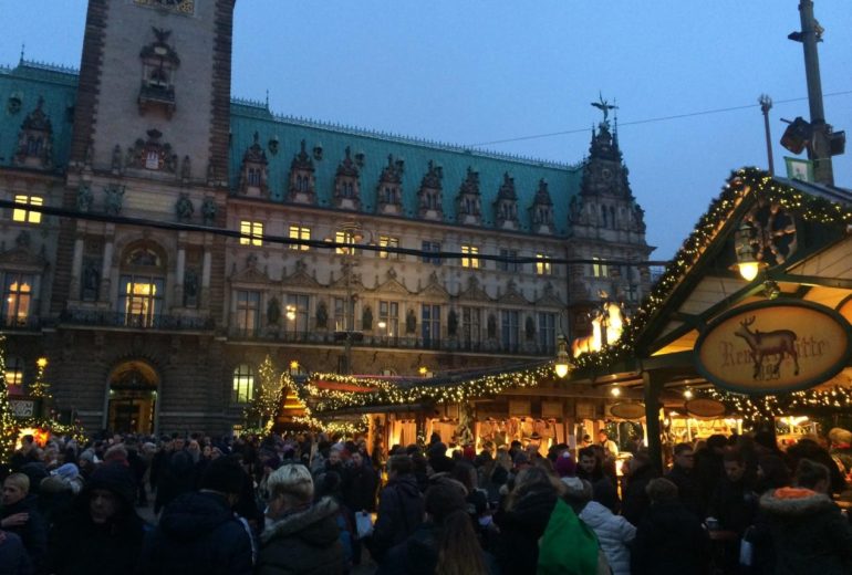 Γνωρίστε το Αμβούργο μέσα από τις χριστουγεννιάτικες αγορές του!